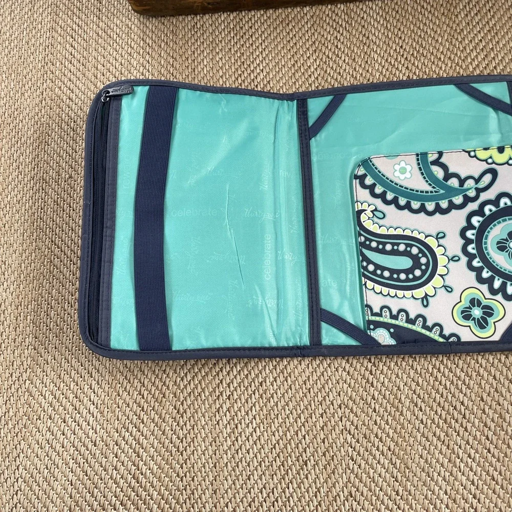 Thirty-One Fold It Up -Tri Fold Tablet iPad Organizer Paisley Day